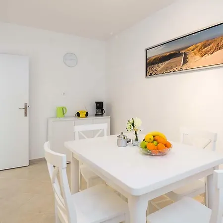 Apartman Laura *